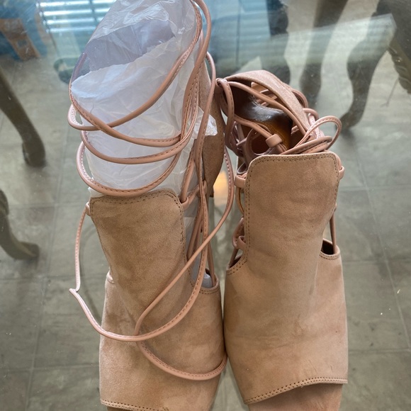 H by Halston Blushed colored sling back 9.5 - Picture 7 of 15